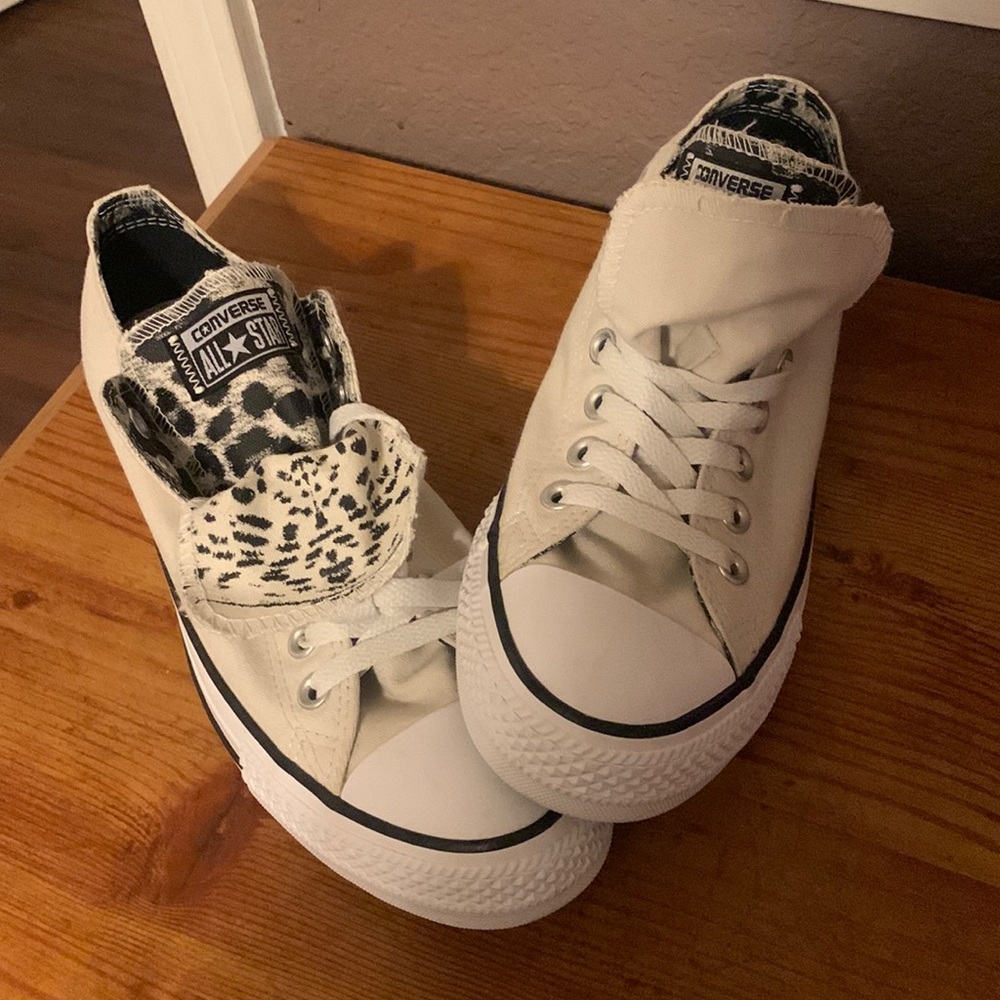 BRAND NEW Off-White & Animal Print Double-tongued Converse low-cuts. SO CUTE! 🥰
